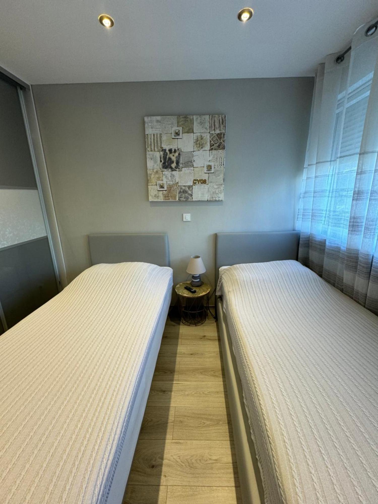 Apartment Astra With Private Parking สปลิท ภายนอก รูปภาพ